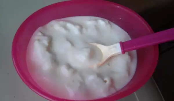 Dairy Porridge with White Cheese