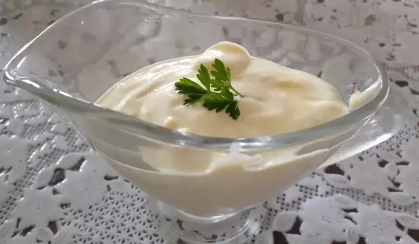 Garlic Yogurt Sauce
