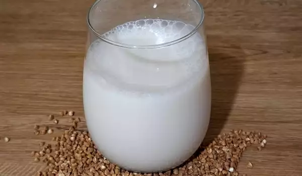 Homemade Raw Buckwheat Milk