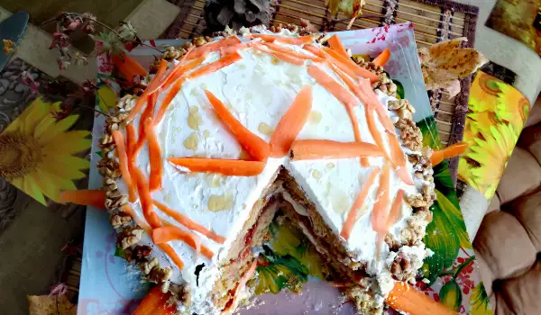 Keto Cake with Carrots and Almond Flour