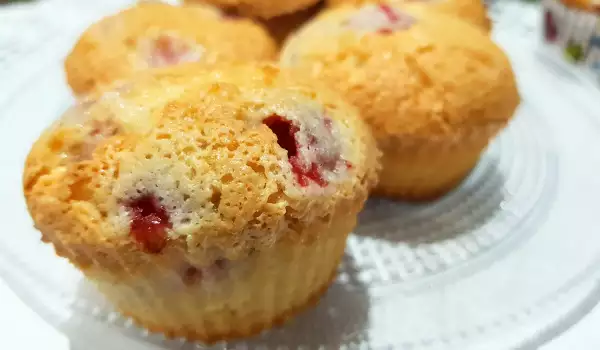 Almond Flour Strawberry Muffins