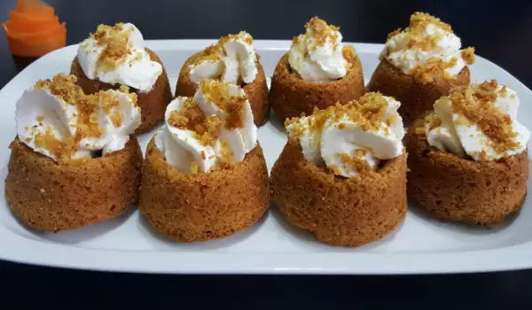 Cupcakes with Carrots and Mascarpone
