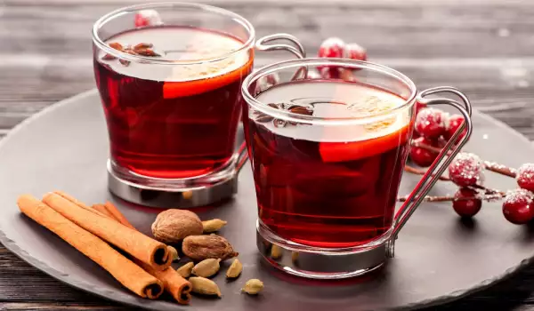 preparation of mulled wine