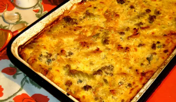 Moussaka with Minced Meat and Pasta