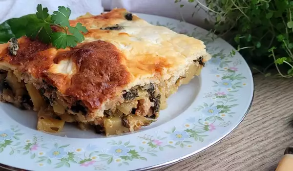 Moussaka with Spinach and Minced Meat