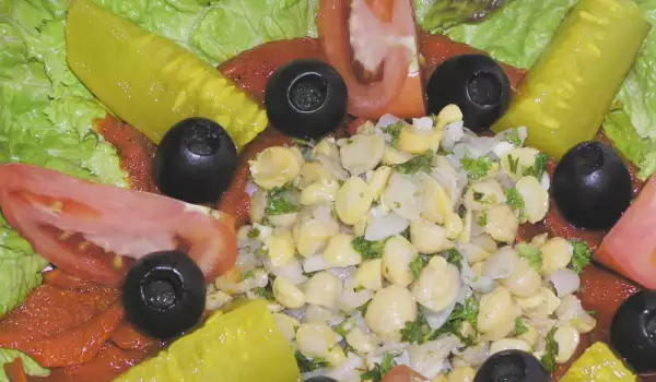 Fish Salad with Chickpeas