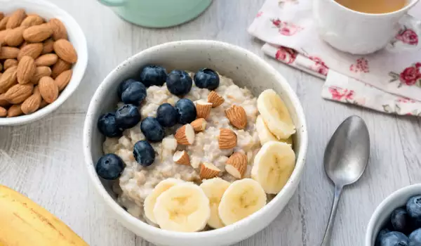 Breakfast Cereal with Nut Milk