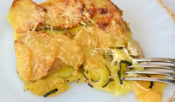 Gratin with Potatoes, Zucchini and Sausages