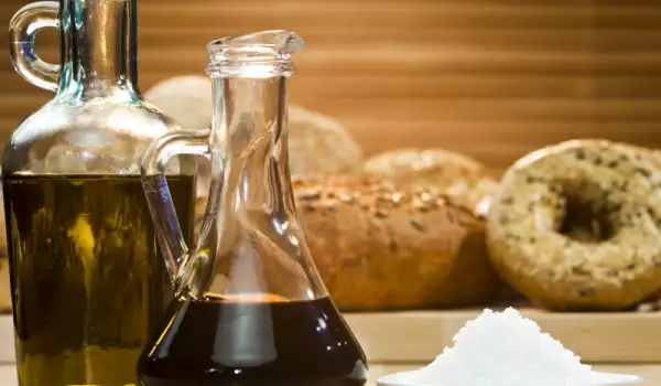 Balsamic Reduction - What is it and How to Prepare it