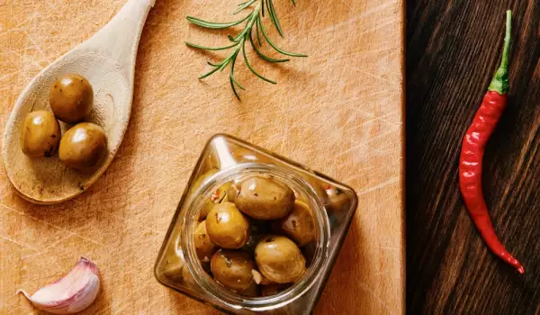 How To Store Olives At Home?