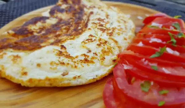 Egg White and Cottage Cheese Omelette for Athletes