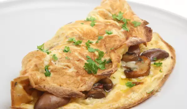 Omelette with Mushrooms and Curry