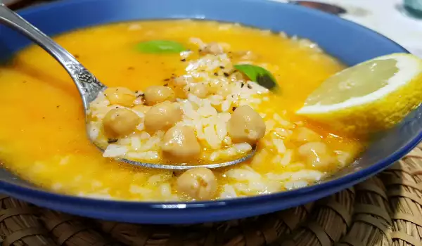Economical Chickpea and Rice Soup