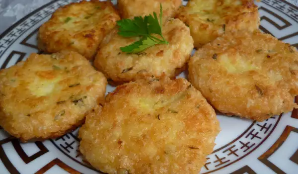 Rice Patties with White Cheese