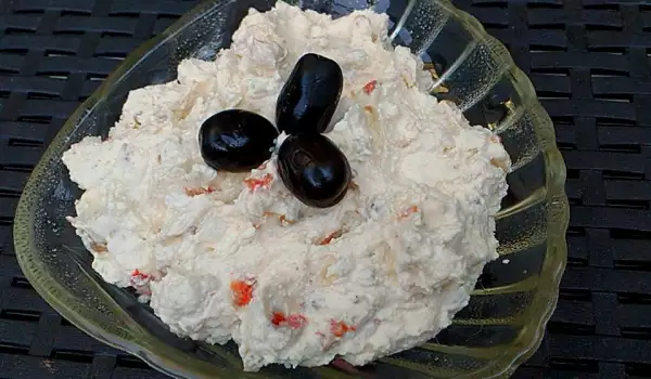 Shepherd`s Appetizer with Cottage Cheese and Mayonnaise