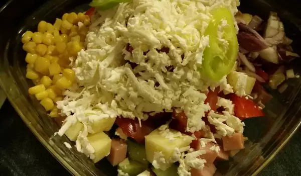 Shepherd's Salad with Corn