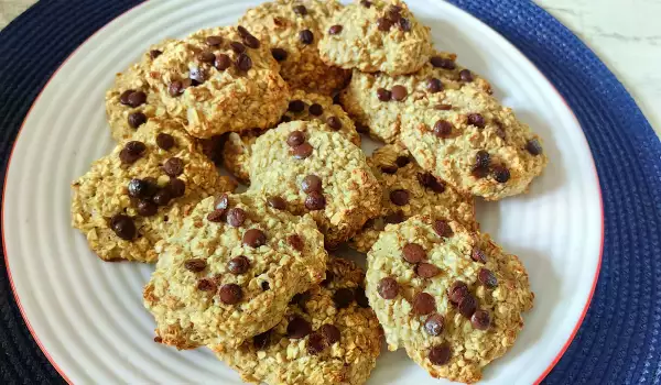 Oat Cookies with Chocolate Chips