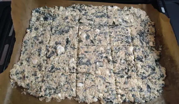 Oatmeal Crackers with Cottage Cheese