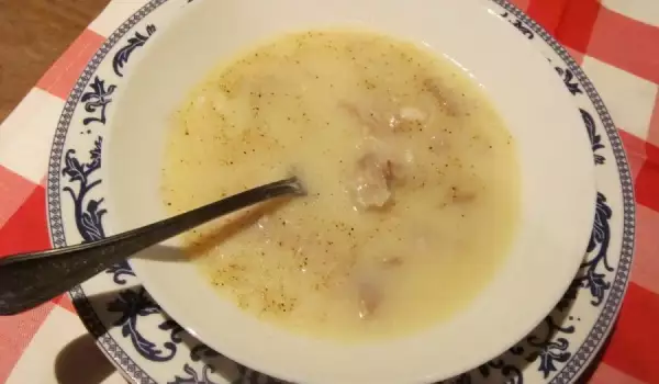 Brawn Soup from Pig`s Feet, Ears and Tails