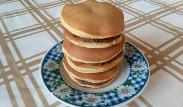 Dorayaki - Japanese Pancakes with Bean Paste