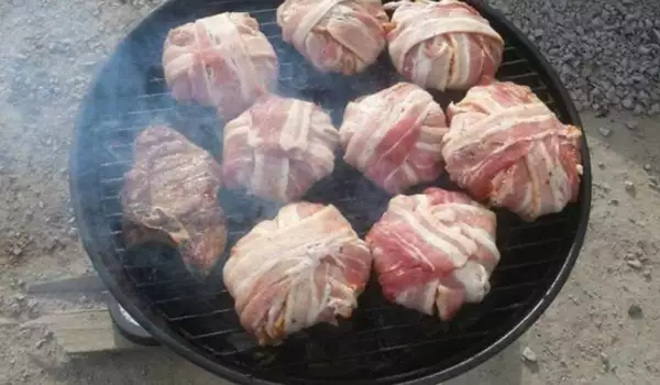 Bacon Wrapped Stuffed Onions with Minced Meat