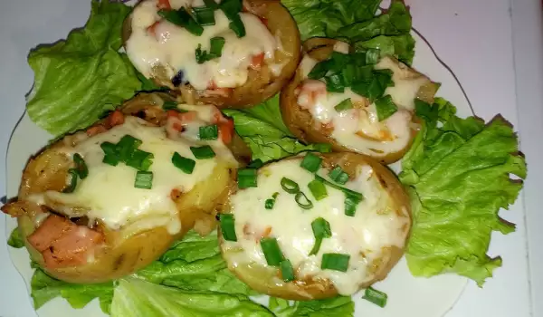 Stuffed Potatoes with Sausage, Onions and Olives