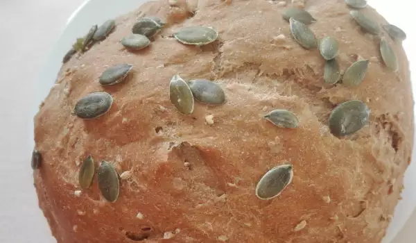 Wholemeal Bread with Pumpkin Seeds in a Bread Maker