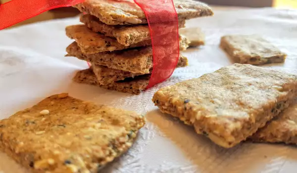 Wholemeal Crackers with Sesame, Flax and Pumpkin Seeds