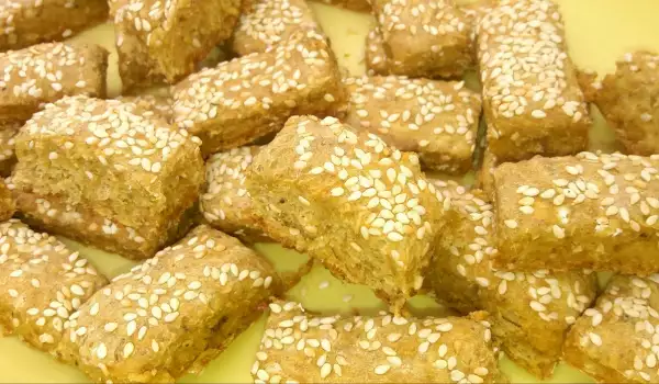 Whole Grain Crackers with Seeds