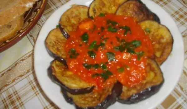 Fried Eggplants with Tomatoes