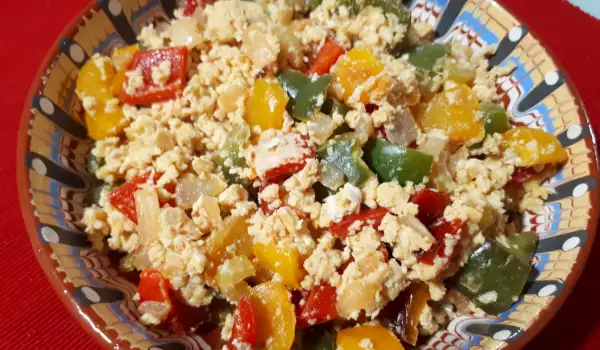 Stir Fry with Peppers, Cottage Cheese and Eggs