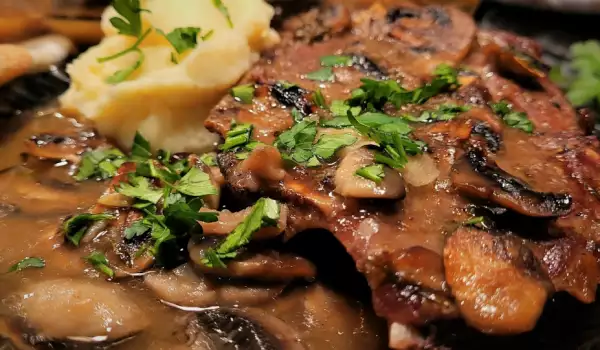 Oven Grilled Steaks with Mushrooms
