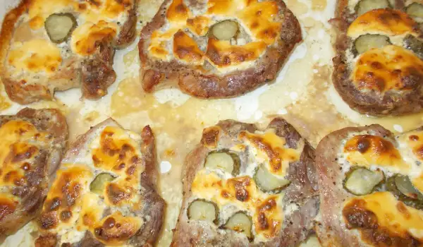 Pork Steaks with Processed Cheese, Pickles and Beer