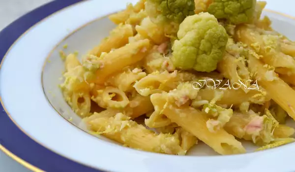 Pasta with Cauliflower and Tuna