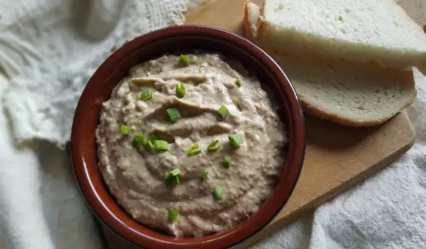 Eggplant Pate with Mayonnaise and Cheese