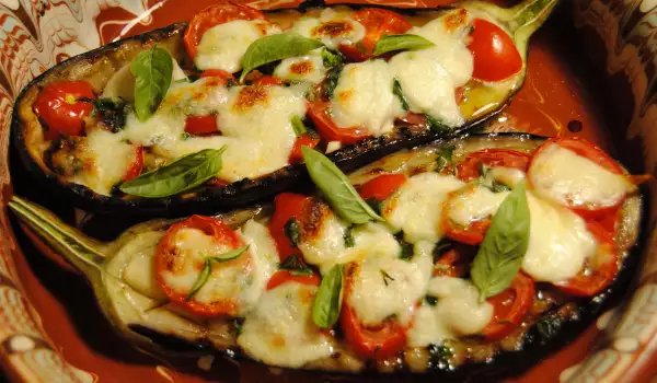Baked Eggplant with Cheese and Garlic