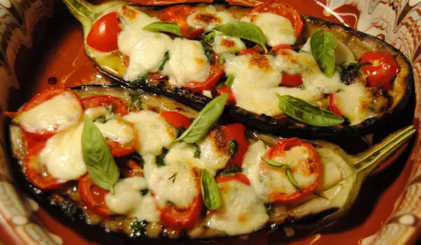 Baked Eggplant with Cheese and Garlic