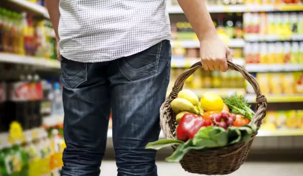 Shopping for vegetables