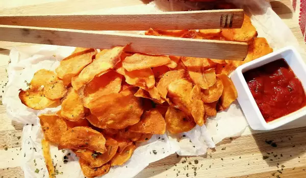 Oven-Baked Sweet Potato Chips