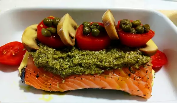 Salmon with Pesto and Cherry Tomatoes