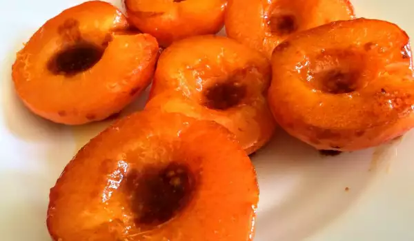 Roasted Apricots with Honey and Mascarpone
