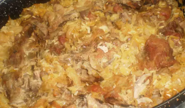 Oven-Baked Pork Ribs with Rice and Sauerkraut