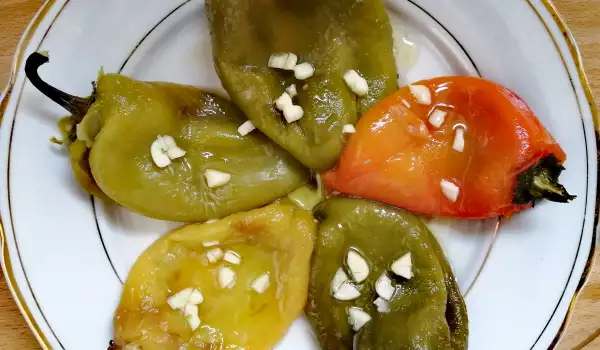 Classic Roasted Peppers with Garlic