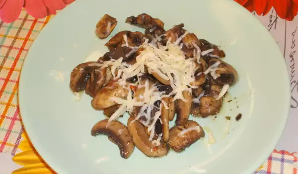 Royal Field Mushrooms with Butter and Yellow Cheese
