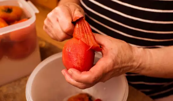 How To Peel Tomatoes?