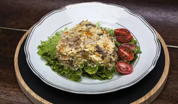 Pilaf with Turkey and Saffron