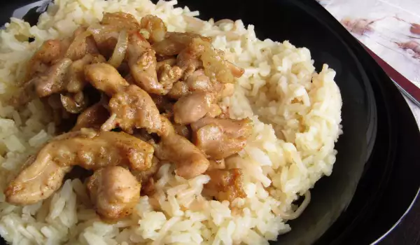 Arabic-Style Chicken with Noodles and Rice