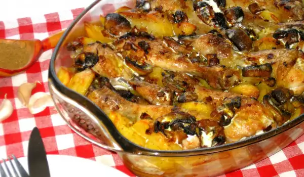Chicken with Mushrooms and Potatoes in Cream Sauce