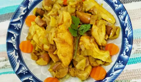 Aromatic Chicken Juliennes with Curry
