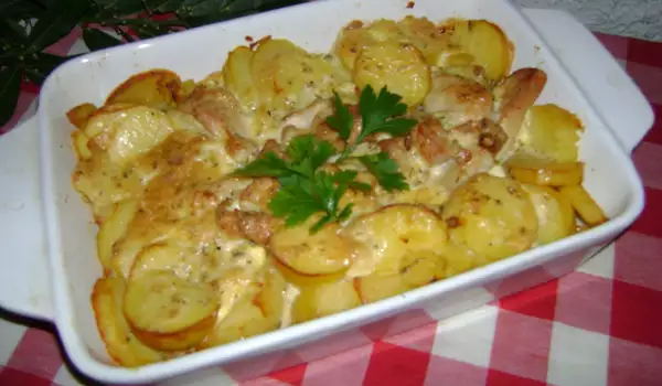 Chicken Fillet with Potatoes and Mayonnaise